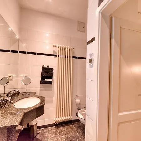 Apartment Duenengold In Der Haiderose Binz